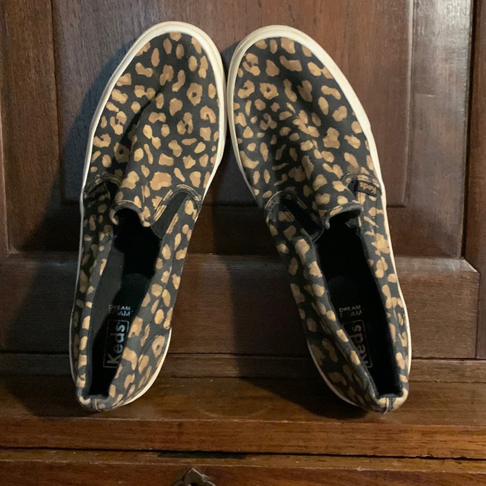 Women’s Leopard print Keds slip ons size 11